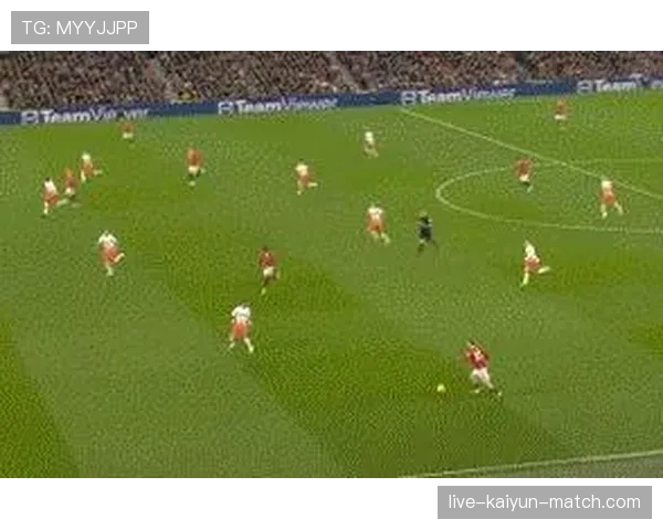 曼联进攻推进阶段断裂，影响前场效率与得分转化